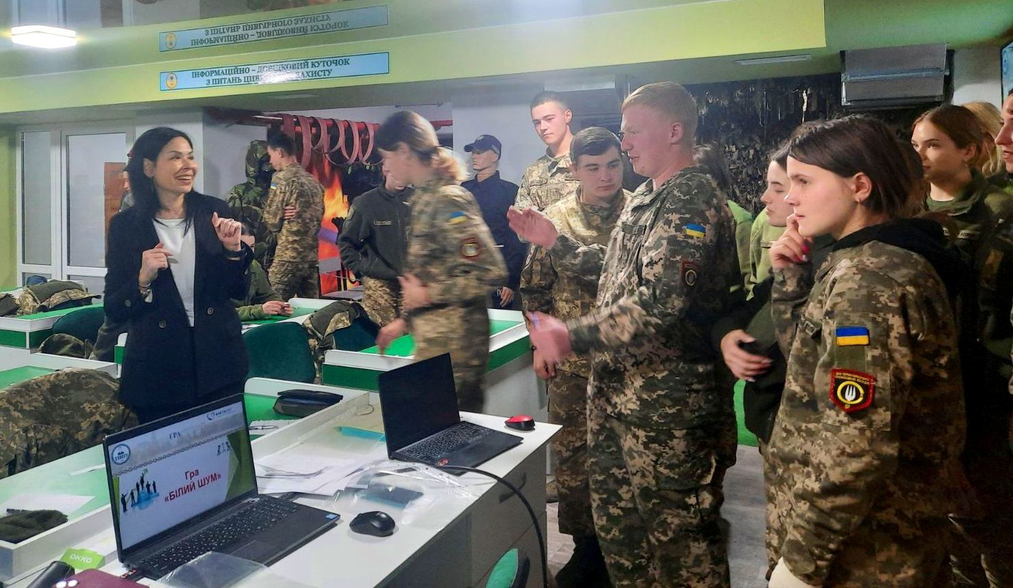 Активна робота курсантів під час тренінгу